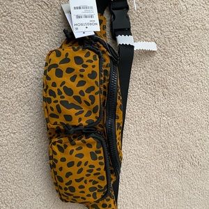 🐆Leopard print Fanny pack- brand new - Nordstrom